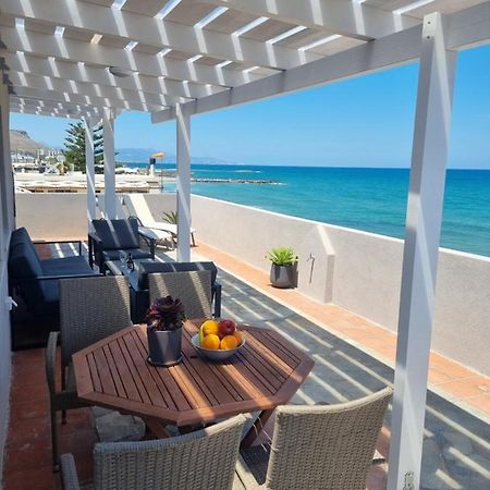 Astra Sea View Apartment, Sea Front Kokkini Hani Exterior photo